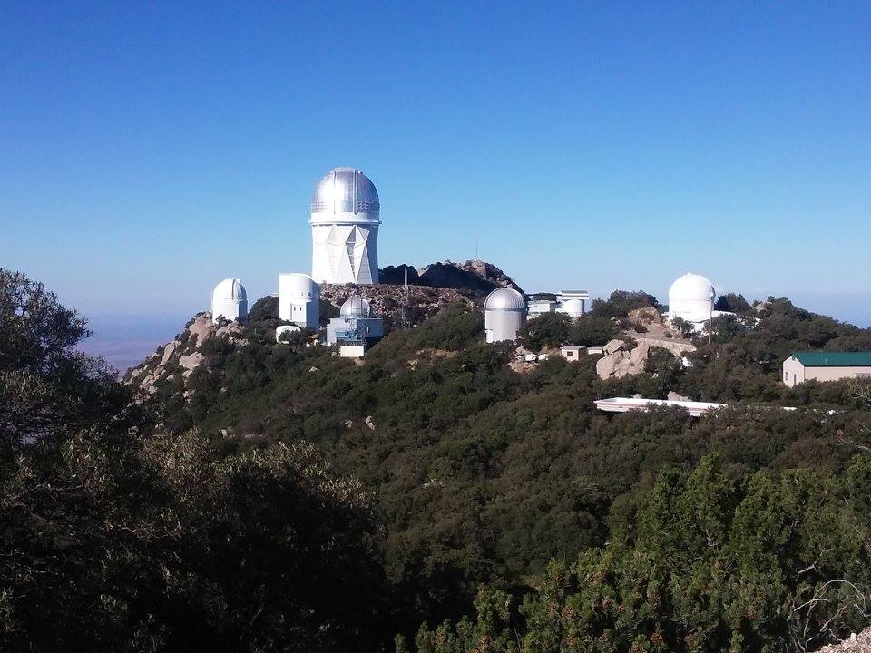 Photo of the Telescopes at Kitt Peak Observatory, taken by Sofía Rojas.
